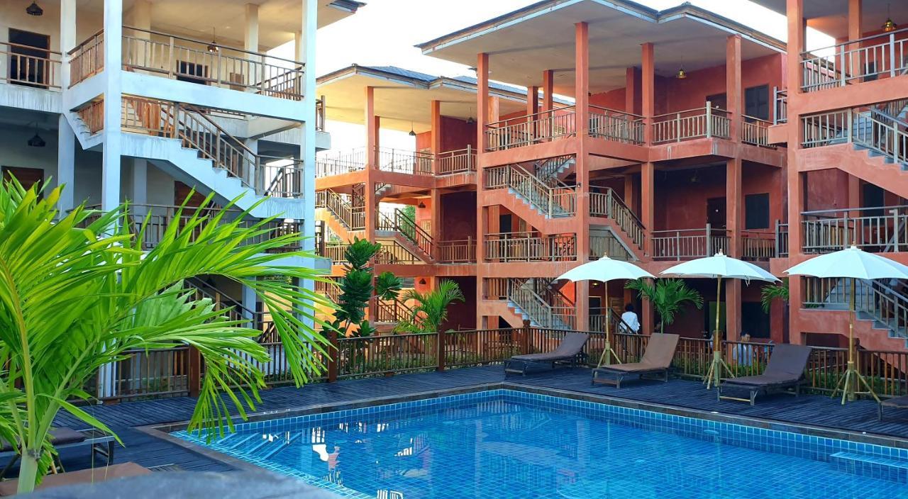 Rainforest Huahin Village Hotel Екстер'єр фото