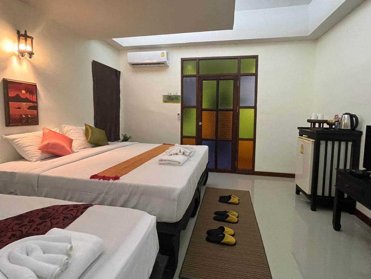 Rainforest Huahin Village Hotel Екстер'єр фото