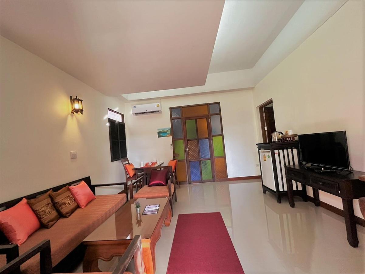 Rainforest Huahin Village Hotel Екстер'єр фото